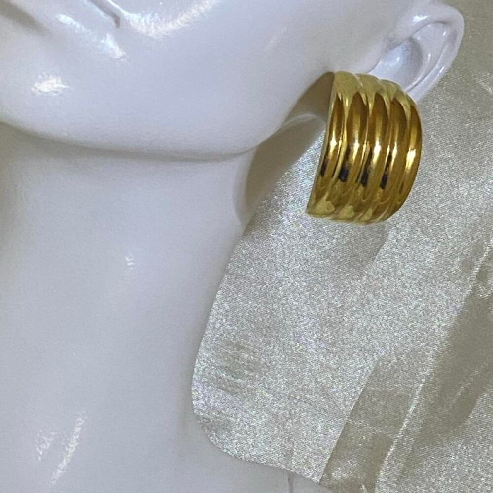 Vintage 1980s Gold Tone Five Row Ribbed Wide Hoop Earrings Pierced